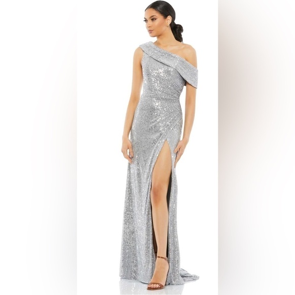 Ieena for MacDuggal Size 12 Sequin Wrap One Shoulder Metallic Evening Gown